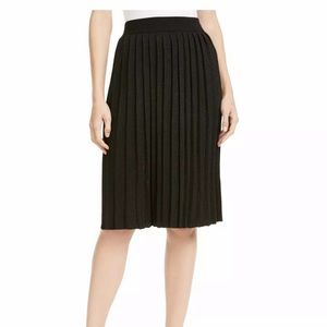ANNE KLEIN NWT Black Pleated Skirt